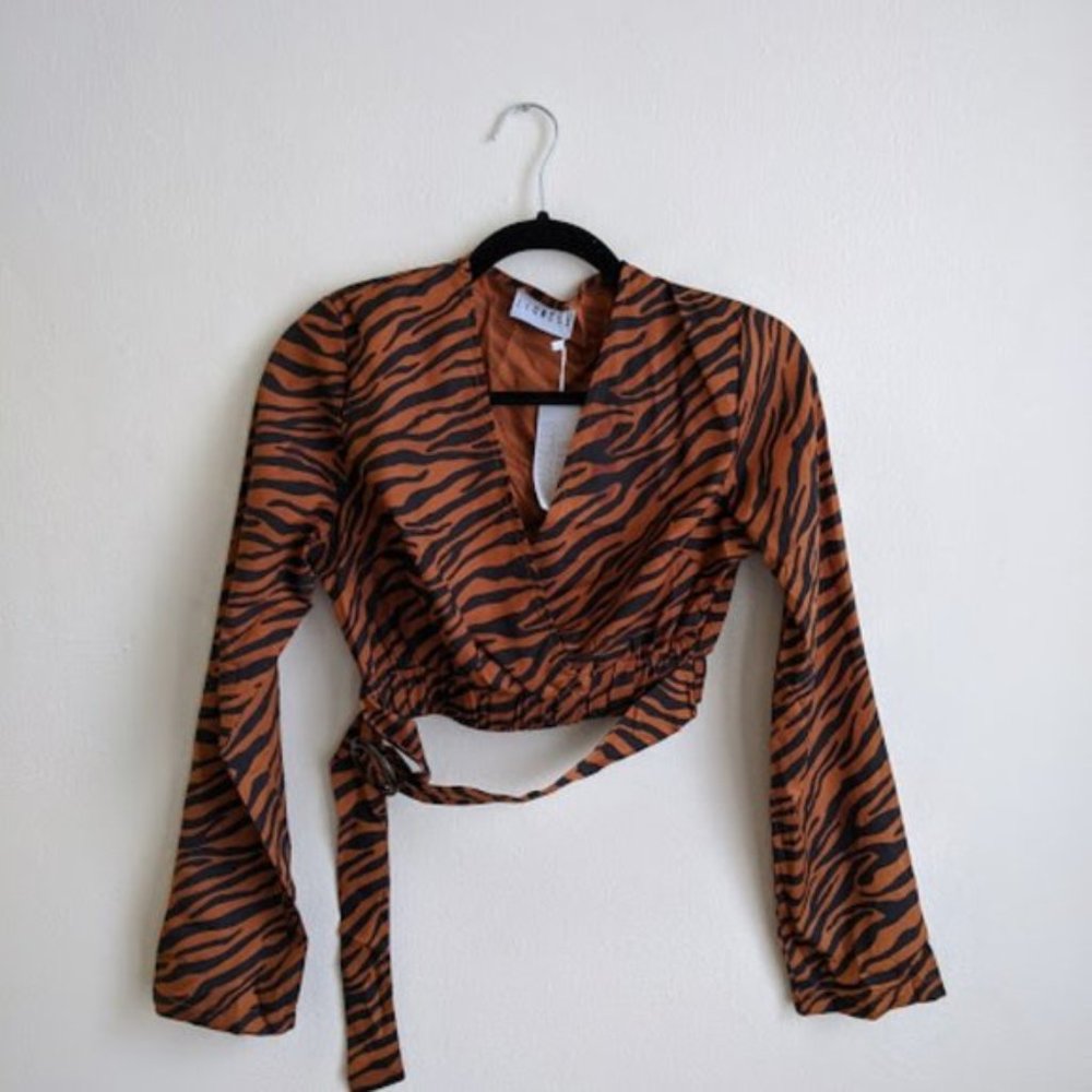 NWT Urban Outfitters x Lioness Animal Print Top